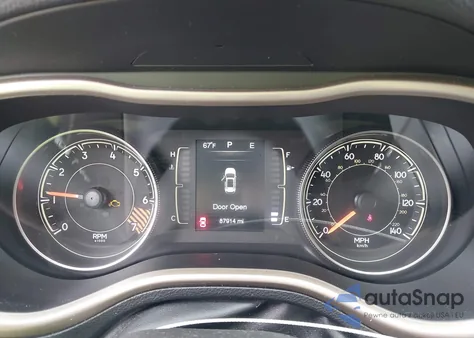 2015 Jeep Cherokee Sport z USA, uszkodzony, nr VIN 1C4PJMAB1FW533421